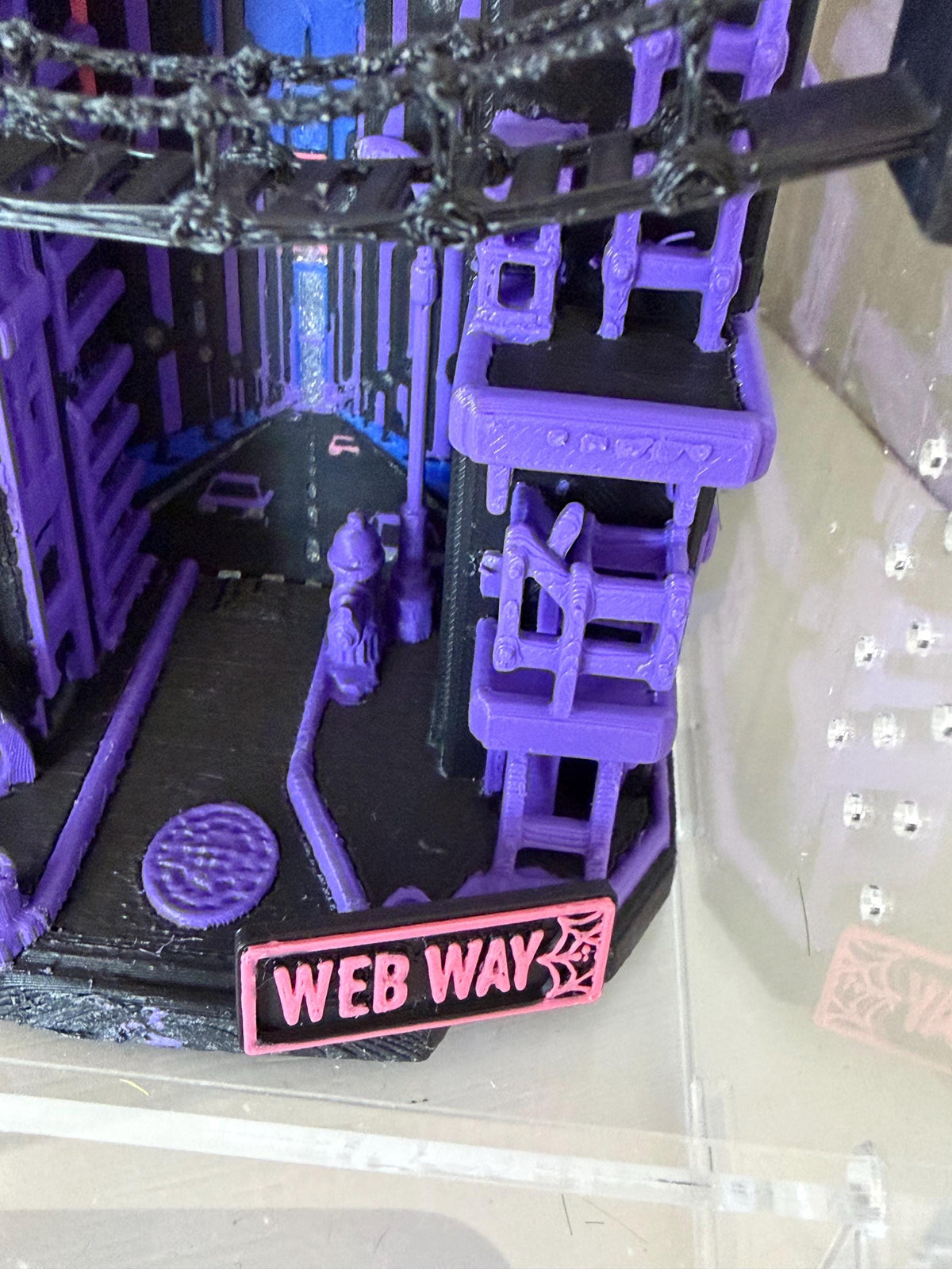 Web Way NYC Rooftop jumping spider enclosure detail