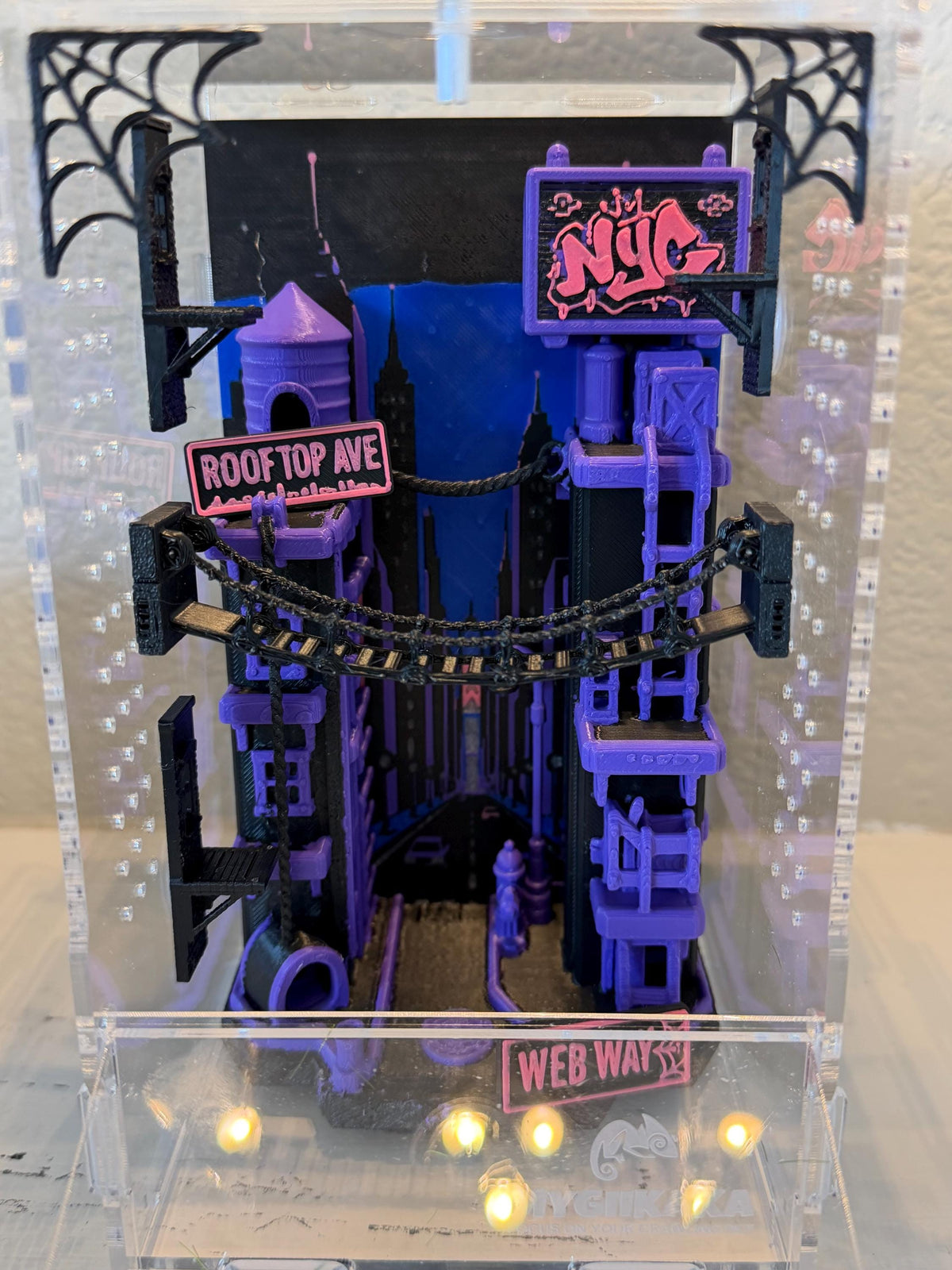 Web Way NYC Rooftop jumping spider enclosure detail